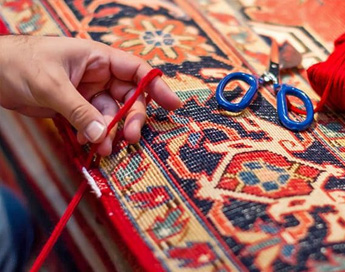 خدمات تخصصی و حرفه ای رفوی فرش در قالیشویی آزادشهر مشهد  